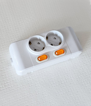 이지 노출 콘센트 2구